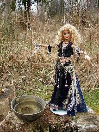 Wiccan Barbie Everyday Witchcraft, Pagan Crafts, Which Witch, Bad Barbie, Witchy Crafts, Holiday Barbie, Witchy Things, Witchy Woman, Wild Child