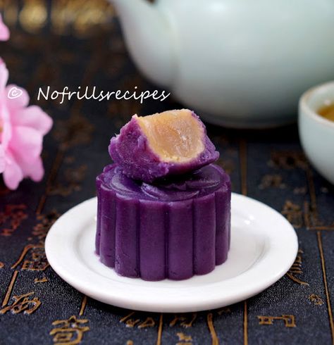 Mooncake Recipe, Mooncake Festival, Purple Sweet Potato, 1st October, Purple Sweet Potatoes, Food Chopper, Asian Desserts, Mooncake, Mid Autumn