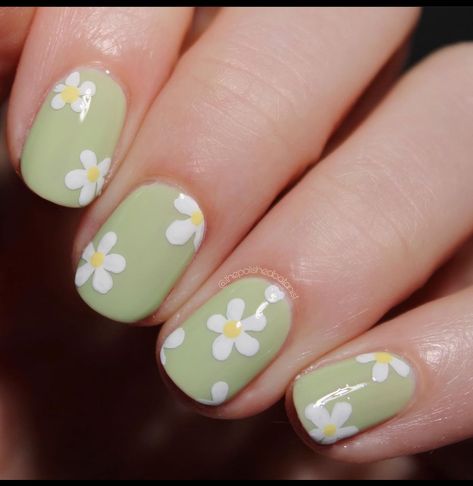 Green Nails Floral, Floral Nails Simple, Simple Nail Designs Short Nails, Matcha Nails, Simple Spring Nails, Pastel Nails Designs, Pastel Nail Polish, Cute Short Nails, 2024 Ideas