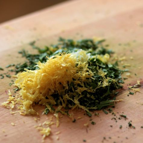 Lemon Gremolata Recipe, Gremolata Recipe, 2023 Recipes, Food Favorites, Cooking Lessons, Eating Recipes, Seasoning Mixes, Small Bites, Classic Italian