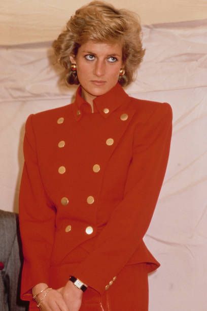 Princess Diana Images, Lady Spencer, Princess Diana Hair, Princess Diana And Charles, Catherine Walker, Princes Diana, Diana Fashion, Lady Diana Spencer, Royal Princess