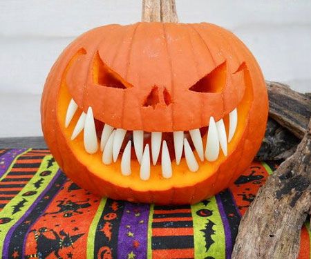 Pumpkin Teeth Diy Pumpkin Carving, Awesome Pumpkin Carvings, Picture Walls, Halloween School Treats, Pumpkin Carving Ideas, Halloween Treats Easy, Carved Pumpkin, Ideas For Halloween, Halloween Outdoor