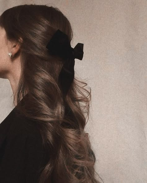 Brunette Balayage, Caramel Highlights, 가을 패션, Dream Hair, Brunette Hair, Aesthetic Hair, Hairstyles Haircuts, Pretty Hairstyles, Aesthetic Girl