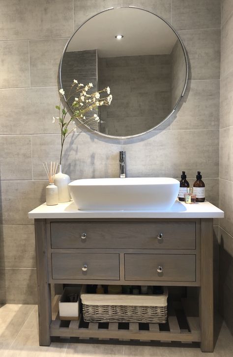 Bathroom Sink Units, Small Bathroom Sinks, Suite Bathroom, Small Bathroom Makeover, Geek Decor, Bathroom Units, Downstairs Bathroom, Upstairs Bathrooms, En Suite Bathroom