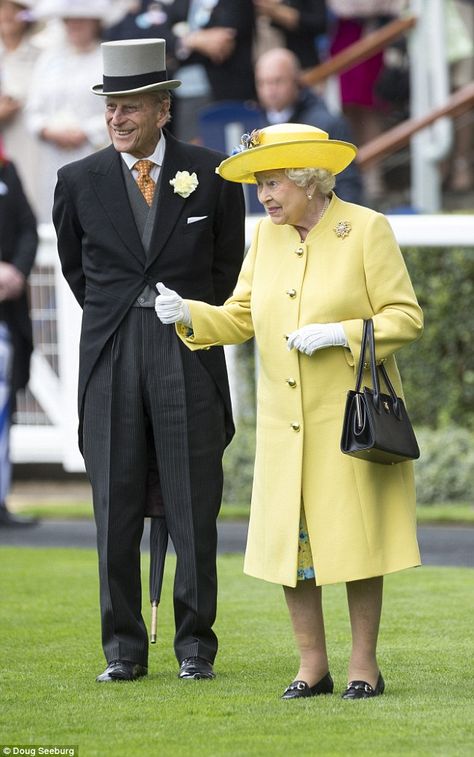 Prince Philip, left, pictured with the Queen, right, had been expected to attend the ceremony in Windsor Castle to see their son replace him as Colonel of the Grenadier Guards Prince Philip Queen Elizabeth, Queen Elizabeth Photos, Prințesa Diana, Elizabeth Philip, Queen And Prince Phillip, Young Queen Elizabeth, Royal Family Portrait, Grenadier Guards, Rainha Elizabeth Ii