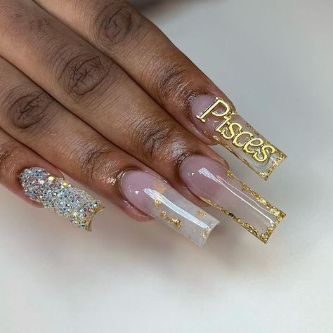 Birthday Pisces Nails, Pisces Birthday Nails Designs, Pisces Acrylic Nails, Pisces Acrylic Birthday Nails, Pisces Nail Ideas, Pices Zodiac Nails, Birthday Nail Set Ideas Pisces, Libra Inspired Nails, Zodiac Birthday Nails