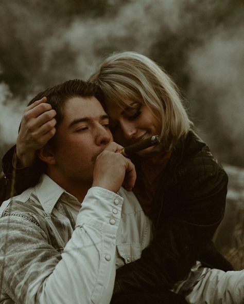 Bonnie And Clyde Photoshoot, Hippies And Cowboys, Jackson Hole Wedding, Bonnie And Clyde, Couples Engagement Photos, Bonnie N Clyde, Prom Photos, Anniversary Photos, Western Wedding