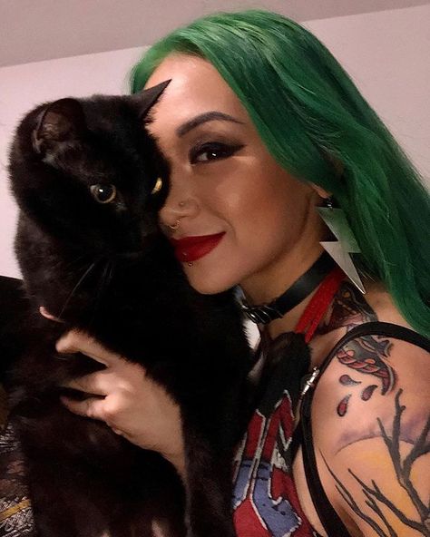 Ash Urbanski no Instagram: “Turkey!!!!” Shotzi Blackheart, Wwe Tna, Wwe Girls, Female Wrestlers, Wwe Divas, Wwe Superstars, Girl Crush, Tattoos For Women, Wwe