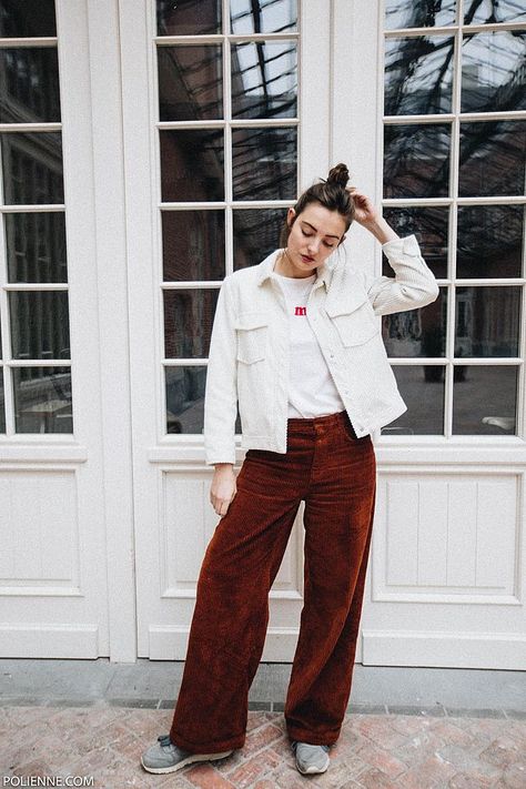 Styling corduroy in 3 ways Cord Trousers Outfit, Corduroy Trousers Outfit, Trousers Outfit Winter, Corduroy Fashion, Red Pants Outfit, Corduroy Pants Outfit, Corduroy Leggings, Pants Outfit Fall, Wide Leg Pants Outfits