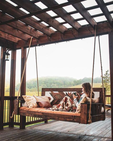 Porch Swings Hanging Ideas, Porch Swing Aesthetic, Wall Partitions, Front Porch Furniture, Romantic Minimalist, Front Porch Swing, Porch Swing Bed, Porch Swings, Porch Furniture