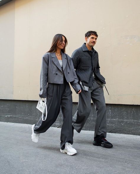 Alice Barbier & js Roques’s Instagram profile post: “That’s a match 🖇 @hoganbrand #HoganJourney #AW2021 [AD]” Streetwear High Fashion, Casual Work Outfits Women, Work Outfits Women Summer, Corporate Attire, Professional Outfits Women, Chique Outfits, Stylish Work Attire, Office Outfits Women, Business Casual Outfits For Work