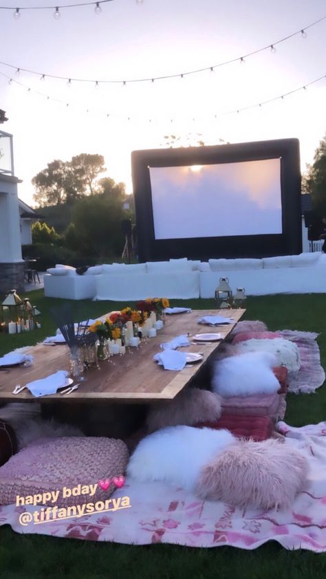 Outdoor Night Party, Bachelorette Movie, Taylor Swift Birthday Invitations, Projector Party, Diy Backyard Movie Night, Party Cart, Diy Outdoor Movie Screen, Birthday Movie Night, Backyard Movie Theaters