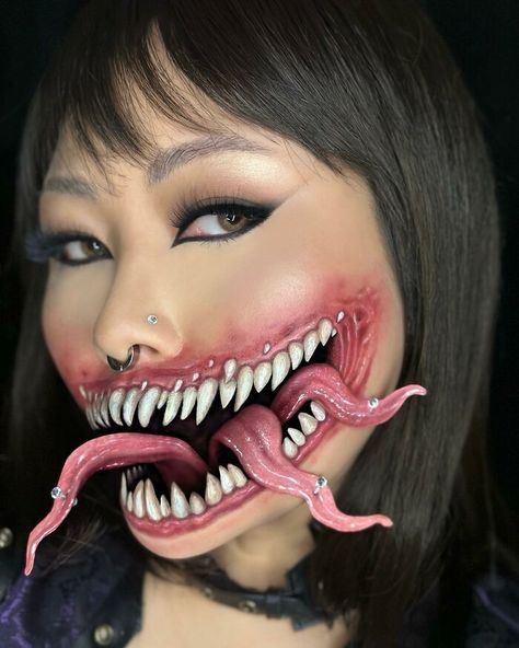 Halloween Mouth Makeup, Dark Skin Asian, Asian Features, Goth Trad, Face Illusions, Toothy Grin, Makeup Stand, Optical Illusion Tattoo, Horror Makeup