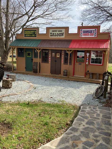 Western Town Jail/Saloon/Barber Shop Western False Front Architecture, Old West Town Privacy Fence, Western Town Privacy Fence, Western Facade Design, Old Western Town Store Fronts, Western Barber Shop, Small Barbershop Ideas, Western Town Buildings, Saloon Interiors Ideas