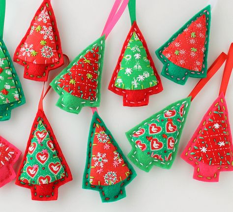 Felt Christmas Tree Shaped Xmas Ornaments  by lova revolutionary, via Flickr Patterns For Felt Christmas Ornaments, Christmas Tree Shaped Ornaments, Tree Shaped Ornaments, Diy Felt Christmas Tree, Felt Crafts Christmas, Felt Tree, Handmade Christmas Tree, Felt Christmas Tree, Holiday Fabric