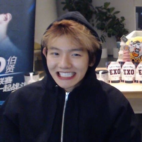 Exo Derp Face, Exo Funny Moments, Exo Derp, Exo Baekhyun Funny, Exo Stickers, Exo Lockscreen, Exo Funny, Diane Lane, Alyson Hannigan