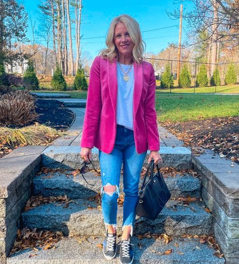 Pink Velvet Jacket Outfit, Hot Pink Velvet Blazer Outfit, Style Pink Blazer Women, Outfits With A Pink Blazer, Pink Velvet Jacket, Womens Velvet Blazer Outfit, Pink Blazer With Jeans, Pink Velvet Blazer Outfit Women, Pink Velvet Blazer Outfit