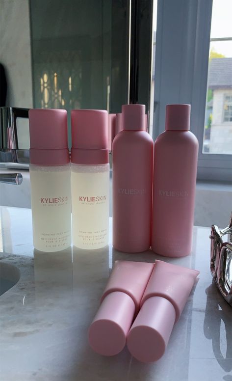 Kylieskin Aesthetic, Kylie Skin Aesthetic, Kylie Cosmetics Aesthetic, Kylie Jenner Skin Care, Kylie Skin Products, Pink Skincare Aesthetic, Love Pink Aesthetic, Cosmetics Aesthetic, Pink Skincare