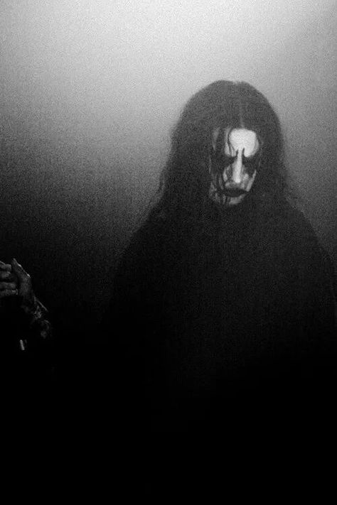 . Dark Metal Aesthetic, Corpse Paint, Ad Infinitum, Metal Boy, Black Metal Art, Arte Grunge, Gothic Metal, Foto Poses, The Void