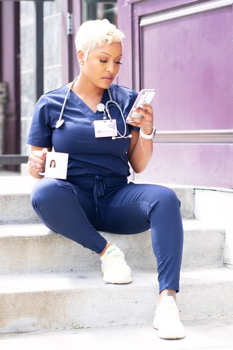 Nurse Vibes, Blonde Nurse, Black Nurses, Nurse Pics, Finger Waves Short Hair, Nurse Gear, Mtb Girl, Black Nurse, Face Skin Care Routine