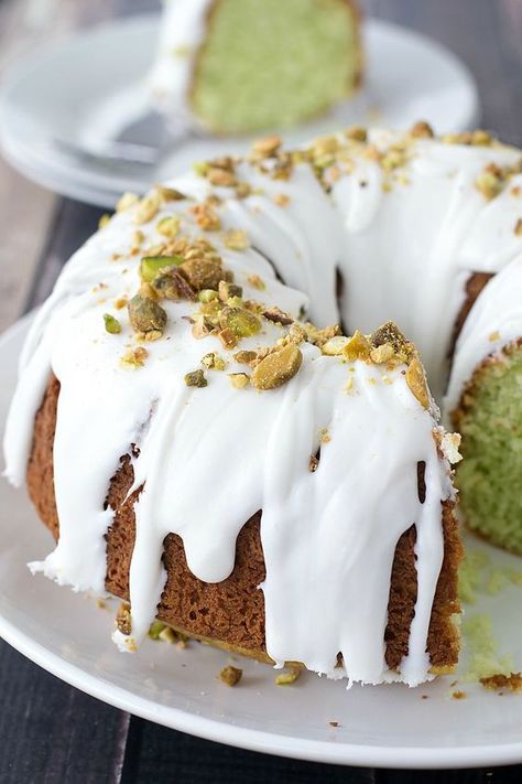 20 Best Bundt Cake Recipes - The best Bundts of all time! Pistachio Coffee Cake, Pistachio Bundt Cake, Pistachio Coffee, Mother Thyme, Bundt Recipes, Easy Bundt Cake, Thyme Recipes, Coffee Cake Recipe, Chocolate Bundt Cake