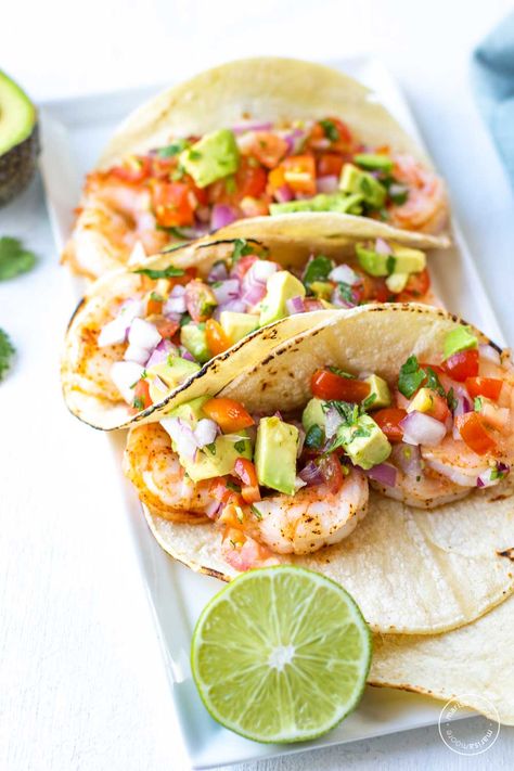 These easy chipotle shrimp and fresh avocado salsa tacos are full of flavor and perfect for a quick weeknight meal! Plus these tacos are ready in 15 minutes! Recipe For Shrimp Tacos, Shrimp Avocado Recipes, Chipotle Cream Sauce, Avocado Tacos, Seared Shrimp, Healthy Taco Recipes, Recipe For Shrimp, Chipotle Shrimp, Coconut Curry Shrimp