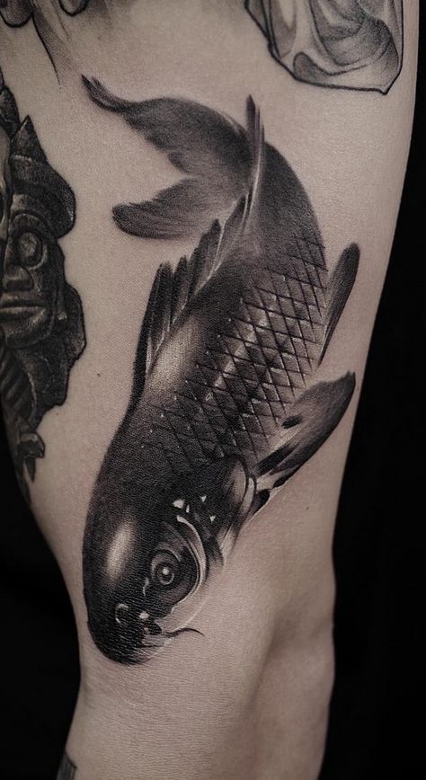 Beautiful fish tattoo by @garatattoo Realistic Koi Fish Tattoo, Japanese Fish Tattoo, Tattoo Apprenticeship, Japanese Designs, Koi Tattoo, Japanese Fish, Koi Fish Tattoo, Realistic Tattoo, Japanese Tattoos