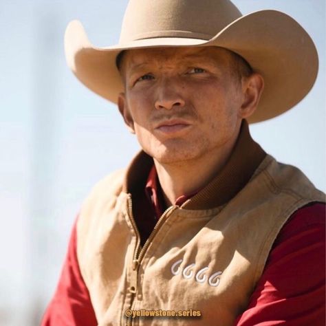 Yellowstone TV Fans on Instagram: “Jimmy Hurdstrom: The (low)man. The myth. The legend. Follow @yellowstone.series Follow @yellowstone.series Follow @yellowstone.series . . .…” Cole Houser, Taylor Sheridan, Jefferson White, Yellowstone Series, Luke Grimes, Kelly Reilly, Cole Hauser, Cattle Brands, Modern Western