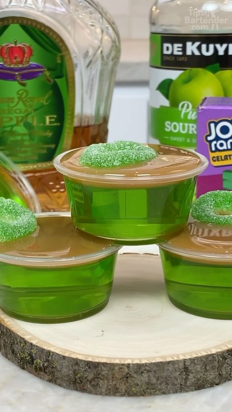 Caramel Apple Jello Shots Recipes, Apple Crown Jello Shots, Carmel Apple Jello Shots Alcohol, Carmel Apple Jell-o Shots, Crown Apple Jello Shots, Green Apple Jello Shots, Caramel Apple Jello Shots, Apple Jello Shots, Caramel Apple Shots