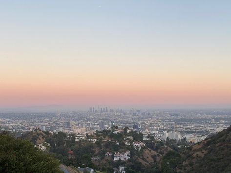 Rich Los Angeles Aesthetic, Los Angeles Apartment View, La City View, Sunset Los Angeles, Los Angeles Sunset, Los Angeles View, La Aesthetic, City Life Aesthetic, La Summer