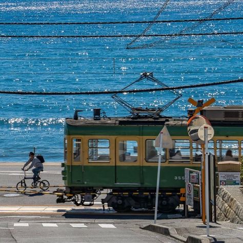 Seaside Train Station, Japanese Seaside Town, Japanese Train Station Aesthetic, Japan Seaside, Japanese Train Station, Japan Cities, Station Aesthetic, Japan Countryside, Japanese Train