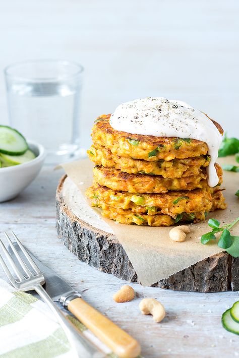 Grated tofu makes surprisingly delicious fritters! Serve with quick pickled cucumber, cashews and a sweet chilli yoghurt sauce. • #yourultimatemenu #mealprep #mealplan #weeknightdinner #easydinnerrecipes #nzrecipes #recipe #foodstyling #vegetarian #fritters #tofu #vegetarianrecipes #meatlessmeals #pickledcucumber Grated Tofu, Vegetarian Fritters, Vegetable Fritters, Yoghurt Sauce, Pickled Cucumber, Leafy Salad, Quick Pickled Cucumbers, Quick Pickled, Fritters Recipe