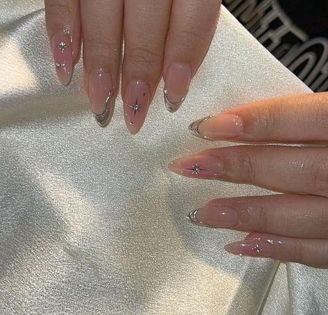 Gel X Nails Sparkle, Nail Design Gel Polish, Nail Art Inspo Aesthetic 2024, Gel X Nails Simple, Nail Aesthetic Designs, Cute Sparkly Nails, Gel X Nails Square, Graduation Nails Almond, Korea Nails Design