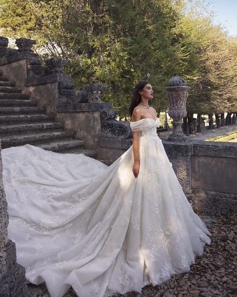 Princess Elegant Wedding Dress, Winter Wedding Dress Princess, Wedding Dresses Long Puffy, Wedding Dresses With Sleeves Puffy, Leah Da Gloria Anastasia Dress, Wedding Dresses Elegant Ballgown, Fantasy Princess Wedding Dress, Ballgown With Train, Fairytale Wedding Dress Princesses Gowns