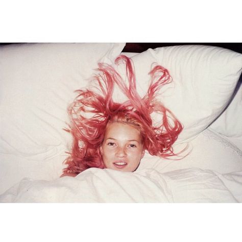 Kate Moss #beauty #pinkhair Ali Michael, Moss Fashion, Lily Cole, Nadja Auermann, Carolyn Murphy, Juergen Teller, Stephanie Seymour, Patrick Demarchelier, Ellen Von Unwerth