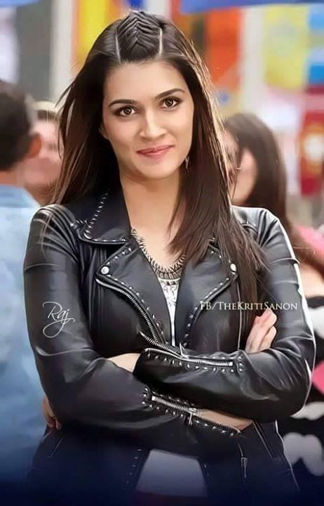 Kriti Sanon Kriti Sanon Dilwale Outfits, Kriti Sanon In Indian Wear, Kriti Sanon Cute, Kriti Sanon Western Outfits, Kriti Sanon Back, Hira Khan, Kriti Sanon Spotted, Kriti Sanon In Bhediya, Kriti Sanon