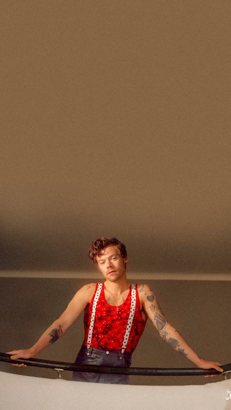 Harry Lockscreen, Harry Styles Wallpaper Lockscreen, Harry Styles Lockscreen, You're So Golden, Harry Styles Poster, Harry 1d, Harry Styles Cute, Harry Styles Wallpaper, Harry Styles Pictures