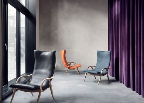 Frits Henningsen's Signature Chair re-released by Carl Hansen & Søn Boho Gallery Wall, Carl Hansen & Son, Carl Hansen, Sofa Storage, Modern Lounge, Modern Lounge Chairs, Easy Chair, Cabinet Makers, Eames Lounge Chair