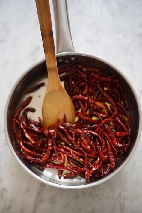 Mexican Oil Chili, Mexican Chili Oil, Mexican Chili Oil Recipe, Red Chili Oil Recipe, Chile Oil Recipe, Hot Salsa Recipes, Chili Oil Sauce, Chile Oil, Mexican Chilli