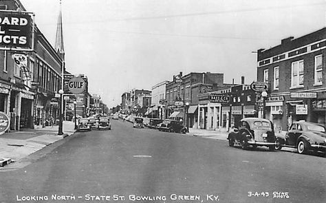 Bowling Green, KY 1940s Bowling Green Ky, Bowling Green, Pretty Places, Fallout, Old Pictures, Vintage Signs, Bowling, Old Photos, Kentucky