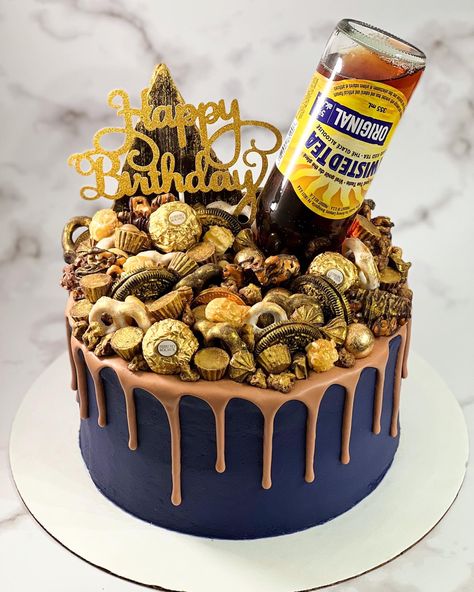 Twisted Tea Birthday Cake, Twisted Tea Cake Ideas, Twisted Tea Birthday, Twisted Tea Cake, Tea Birthday Cake, 19th Bday, 20th Birthday Party, Twisted Tea, 21st Birthday Decorations