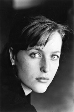 Jane Bown photographer on Pinterest | Francis Bacon, Portraits and ... Gillian Anderson Young, Jane Bown, Gillian Anderson David Duchovny, Dana Scully, David Duchovny, January 1st, Cornell University, Gillian Anderson, National Theatre