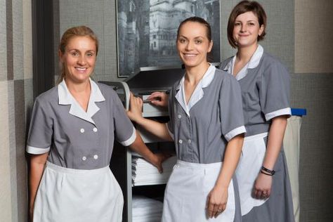 Tips For Hotel Housekeeping: How to Keep Guests Comfortable? Hotel Housekeeping Tips, Hotel Housekeeping, Hotel Operations, Hotel Linen, Hotel Pillows, Scrub Brushes, Housekeeping Tips, Cleaning Surface, Hotel Industry