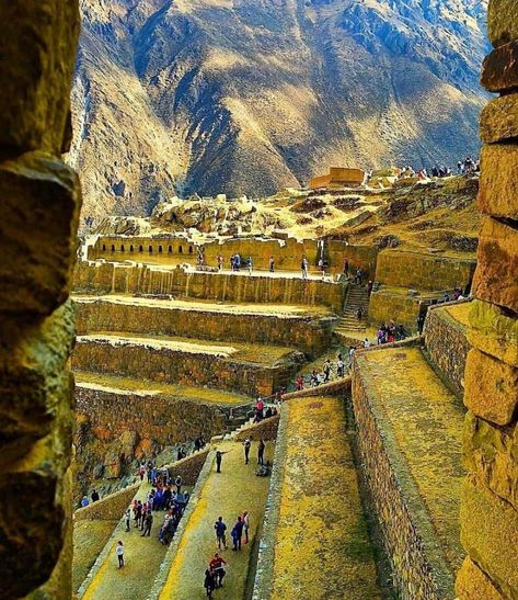 Facebook Inca Architecture, Sacred Valley Peru, Machu Picchu Peru, Foreign Travel, Cusco Peru, Secrets Of The Universe, Sacred Valley, Peru Travel, City Landscape