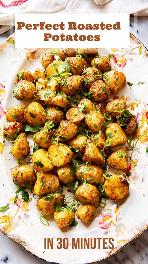 Perfectly Roasted Baby Potatoes in 30 minutes! Perfect Salad Recipe, Perfect Roast Potatoes, Best Vegetable Recipes, Roasted Baby Potatoes, Curry Spices, Veggie Delight, Dinner Party Recipes, Baby Potatoes, Veggie Side Dishes