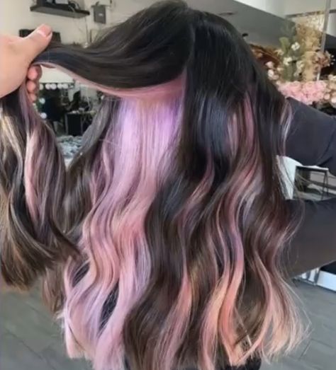 Hair Dye Pink, Under Hair Dye, Peekaboo Hair Colors, Hair Color Underneath, Peekaboo Hair, Cute Hair Colors, Hair Color Streaks, Hair Streaks, Pretty Hair Color