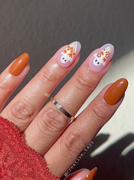 Burnt Orange Nails, Nail Polish Design, Polish Design, Cute Gel Nails, Halloween Nail Designs, Nail Polish Designs, Orange Nails, Minimalist Nails, Funky Nails