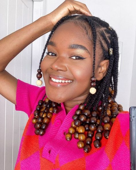 Fulani Mini Twists Natural Hair, Natural Twist Hairstyles With Beads, Natural Mini Twists With Beads, Short Fulani Braids With Beads, Mini Braids On Natural Hair With Beads Tutorial, Flat Twist Natural Hairstyles, Twist Natural Hairstyles, Twists With Beads, Texture Shots