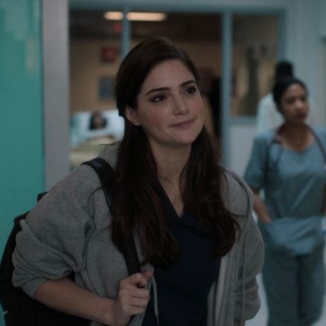 Janet Montgomery New Amsterdam, Dr Bloom New Amsterdam, Lauren Bloom, Dr Grey, Janet Montgomery, Amsterdam Wallpaper, Medical Student Motivation, Wallpaper Beautiful, New Amsterdam