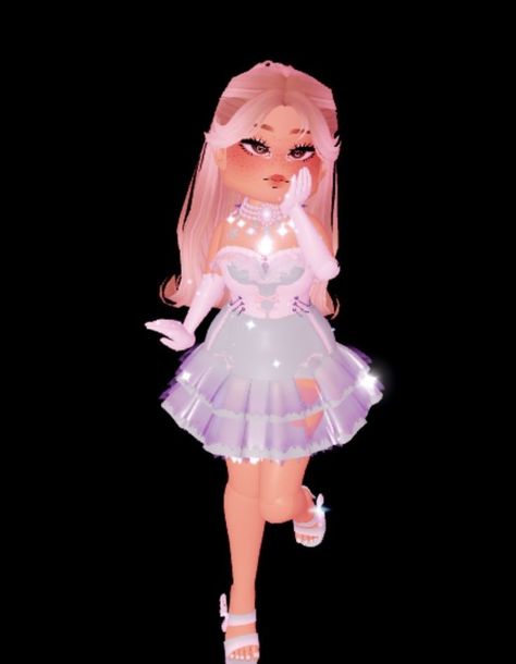 Pastel Perfect Outfit, Royale High Outfit Ideas, Royal High Outfits Ideas Cheap, Preppy Decal, Pink Wallpaper Hello Kitty, Aesthetic Roblox Royale High Outfits, Royal Clothing, Royal Outfits, Royale High